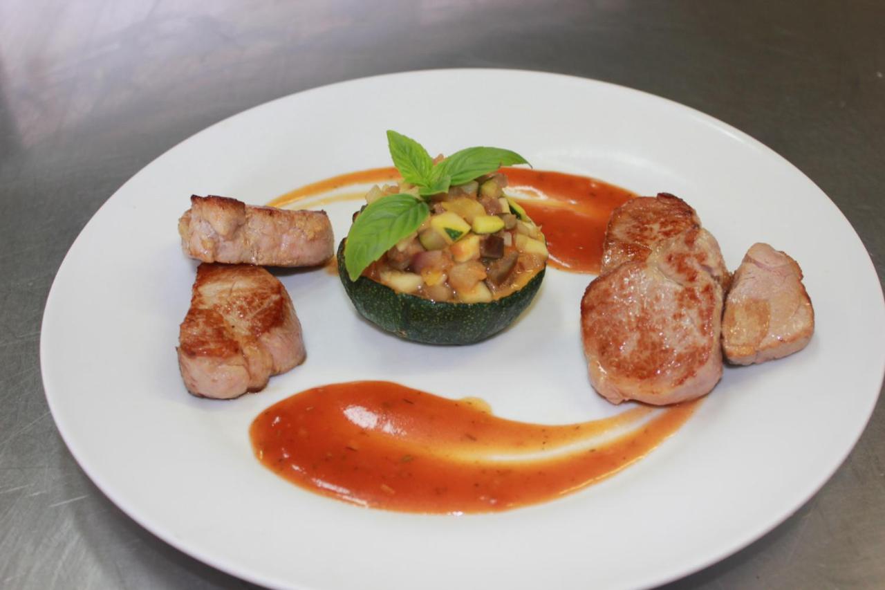 Logis & Restaurant Le Carnot Die