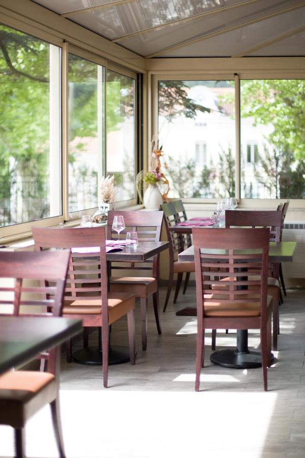 Hotel Logis & Restaurant Le Carnot