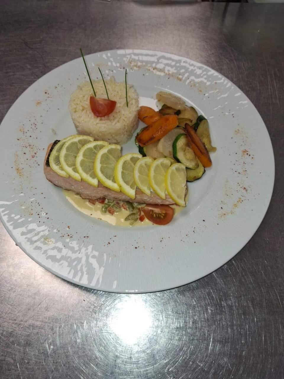 Hotel Logis & Restaurant Le Carnot Die